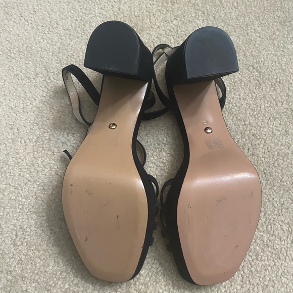 Pelle Moda Black Suede Strappy Block Heel Platform Sandals Size 8M - Picture 12 of 12